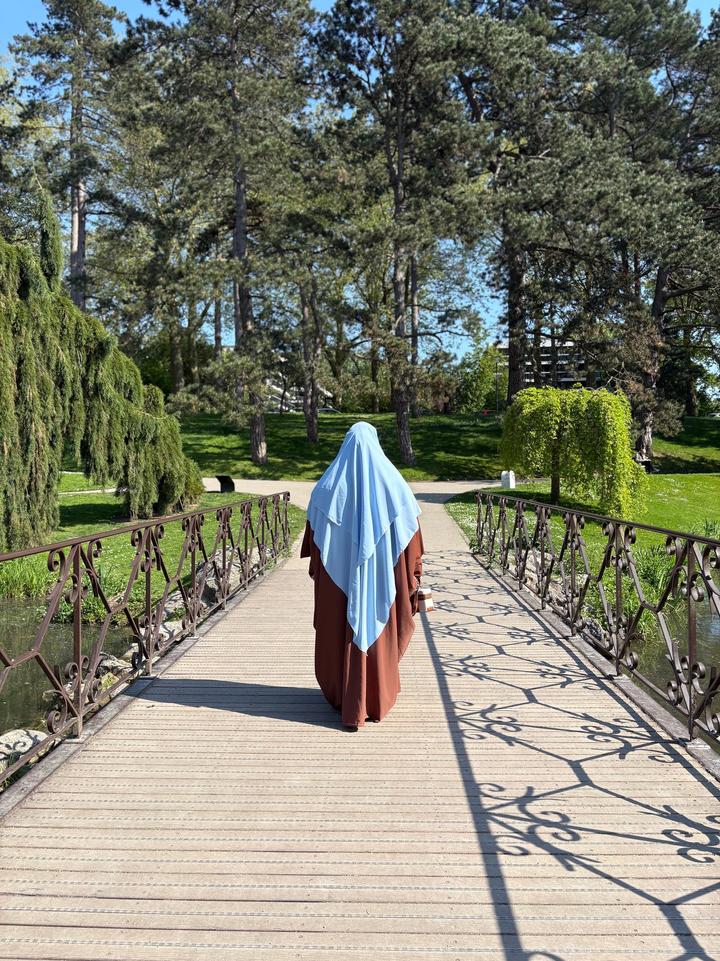 Khimar long deux voiles en soie de medine bleu ciel